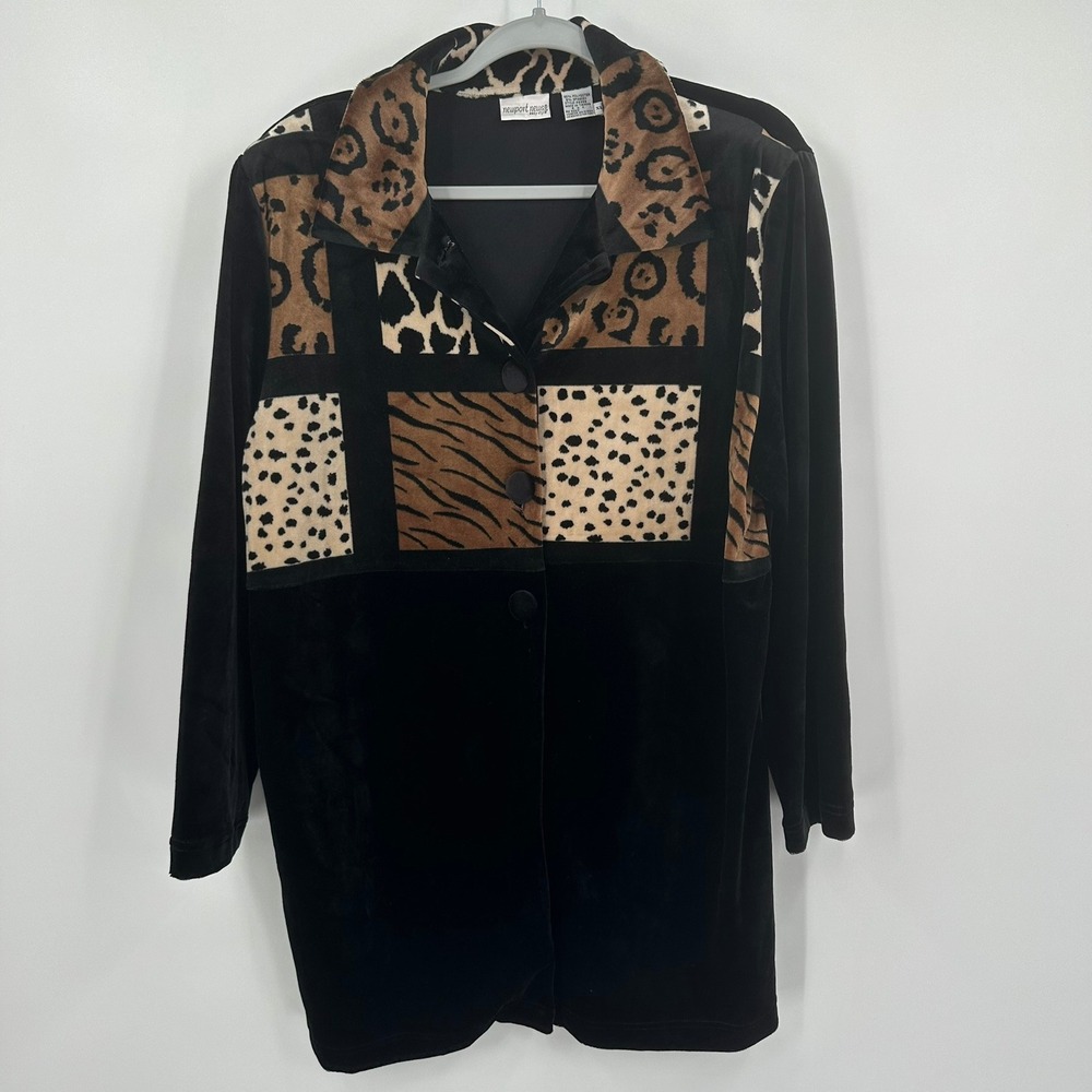 Newport News Womens Maximalist Velvet Top Size XL Eclectic Indie Safari Bold